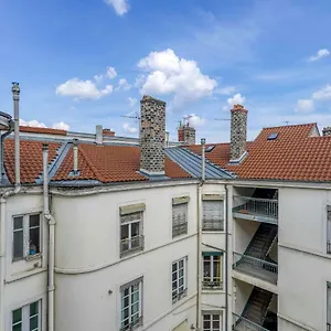  Apartment Honore - Carnot France
